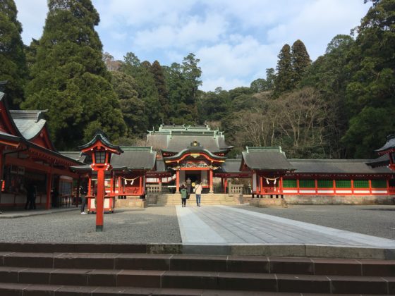 霧島神宮と夜の鹿児島。天文館で立ち飲み屋へ